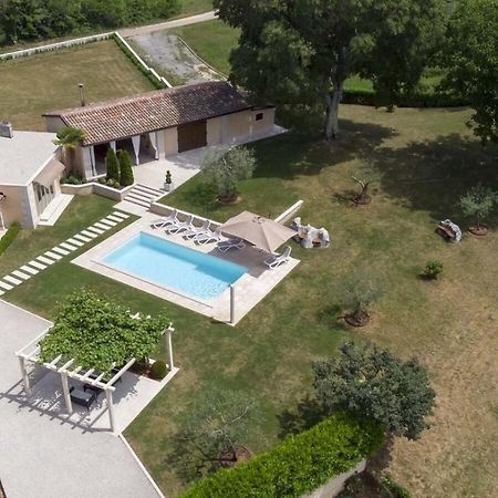 Villa Viscum In Central Istria For 8 Persons With Large Garden - Pet Friendly Pazin Exteriör bild