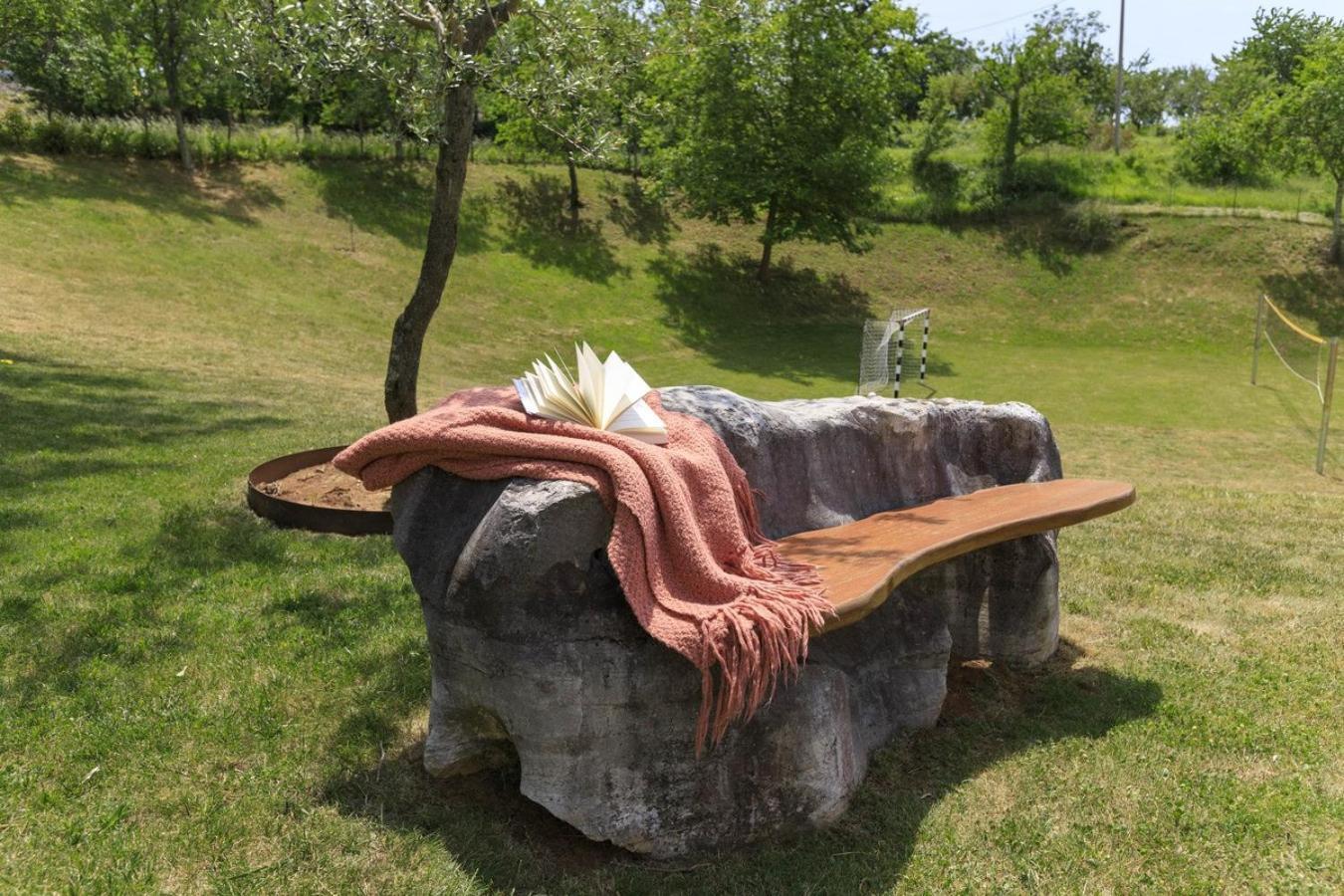 Villa Viscum In Central Istria For 8 Persons With Large Garden - Pet Friendly Pazin Exteriör bild