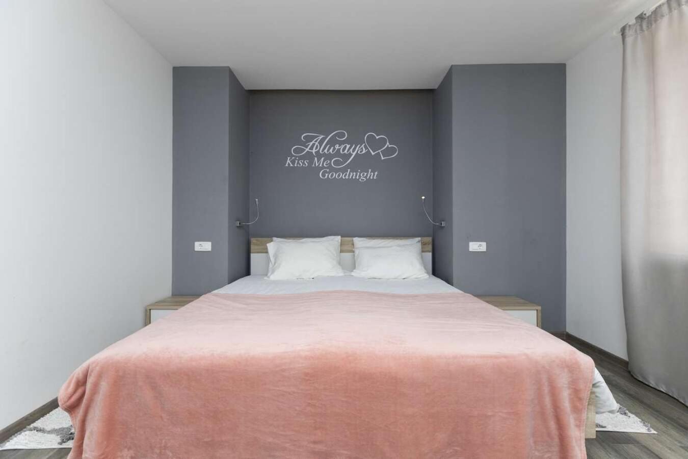 Villa Viscum In Central Istria For 8 Persons With Large Garden - Pet Friendly Pazin Exteriör bild