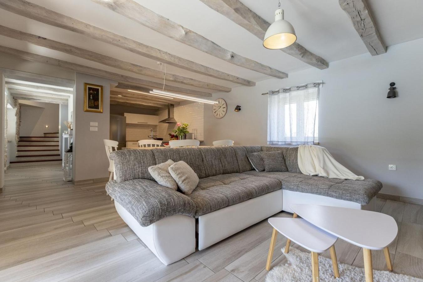 Villa Viscum In Central Istria For 8 Persons With Large Garden - Pet Friendly Pazin Exteriör bild